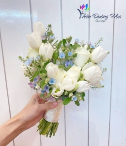 Bó hoa cưới Tulip 02